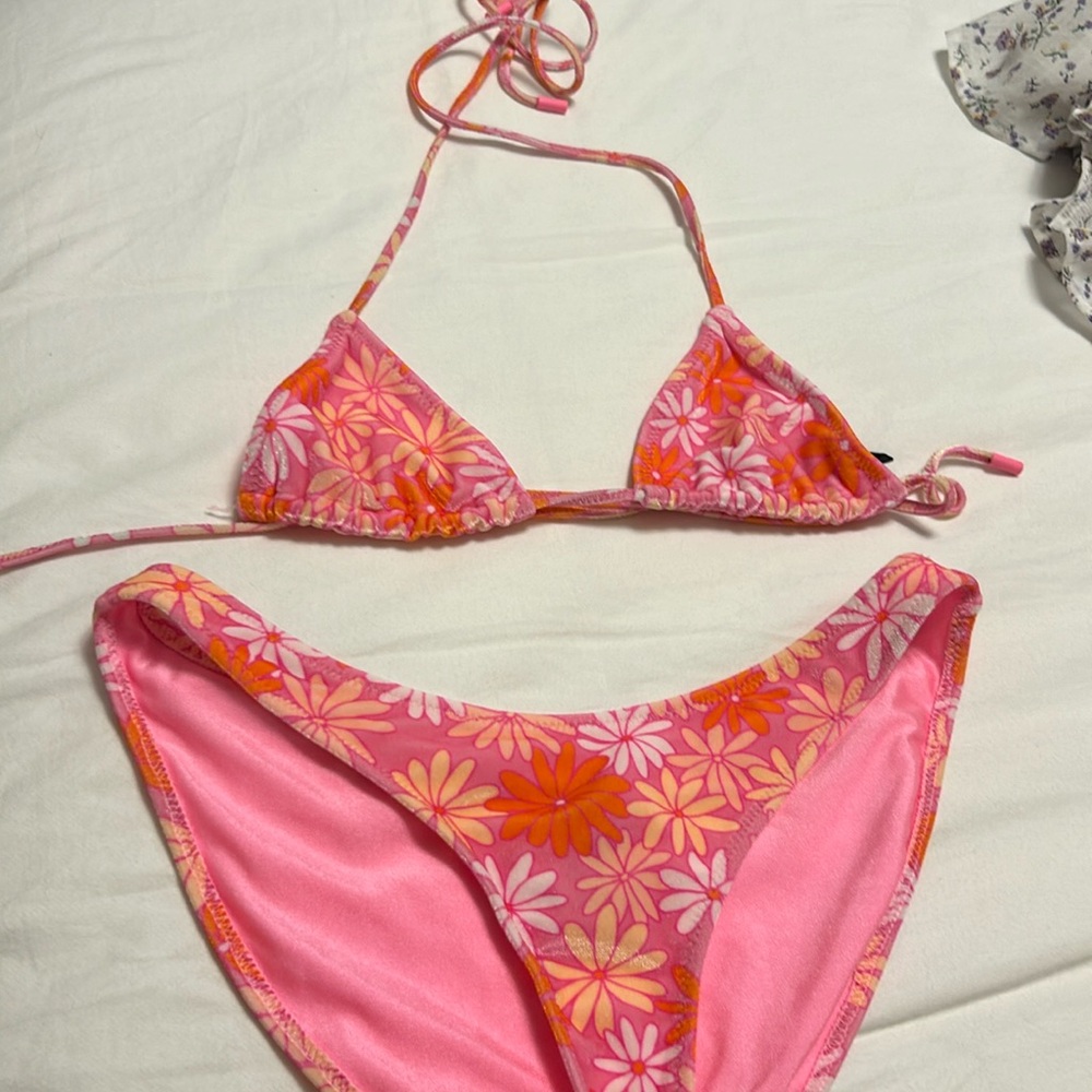 Triangl bikini size XS top and Small bottoms